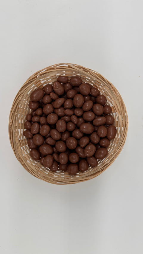 Chocolate Covered Peanuts per 100g